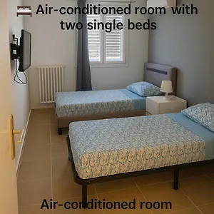 Privative Renove 2024, Climatisation, Tramway Sur Place , 12 Min Centre, 16 Min Plage, Apercu Lateral Mer, 2 Wc Avec 2 Salle De Bain, Private Renovated 2024, Air-conditioned , Tram On Spot, 2 Toilets And 2 Bathrooms Couette-café